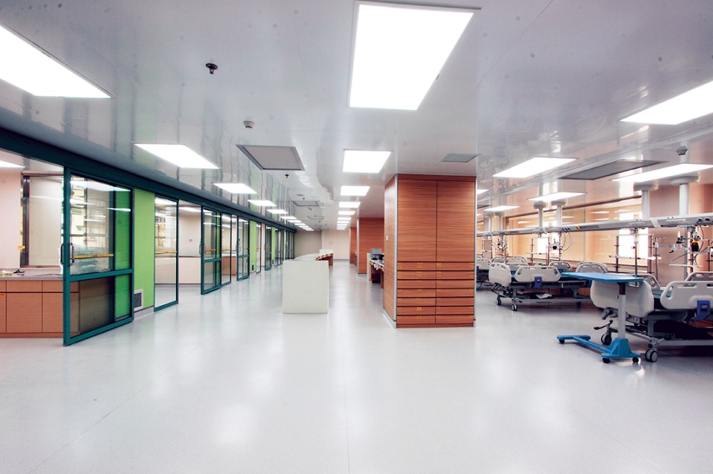 醫(yī)院-梧州市紅十字會(huì)醫(yī)院  手術(shù)室/ICU裝修與安裝工程