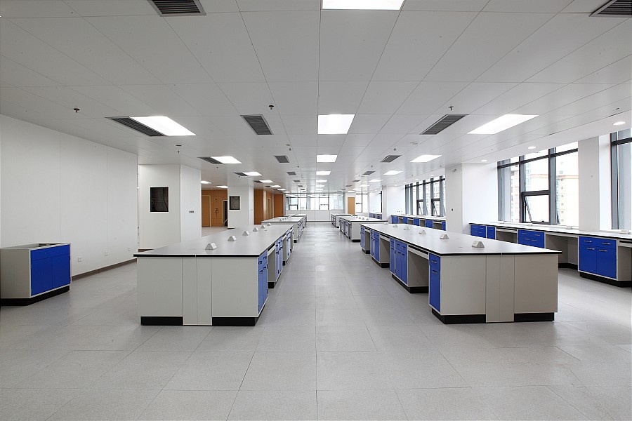 實驗室-玉林市第一人民醫(yī)院門急診醫(yī)技樓六層檢驗中心室內(nèi)裝飾工程
