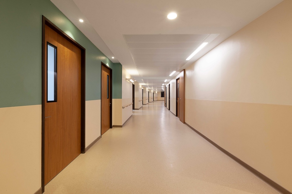 醫(yī)院-梧州市人民醫(yī)院整體搬遷項(xiàng)目（一期）住院樓二次裝修工程