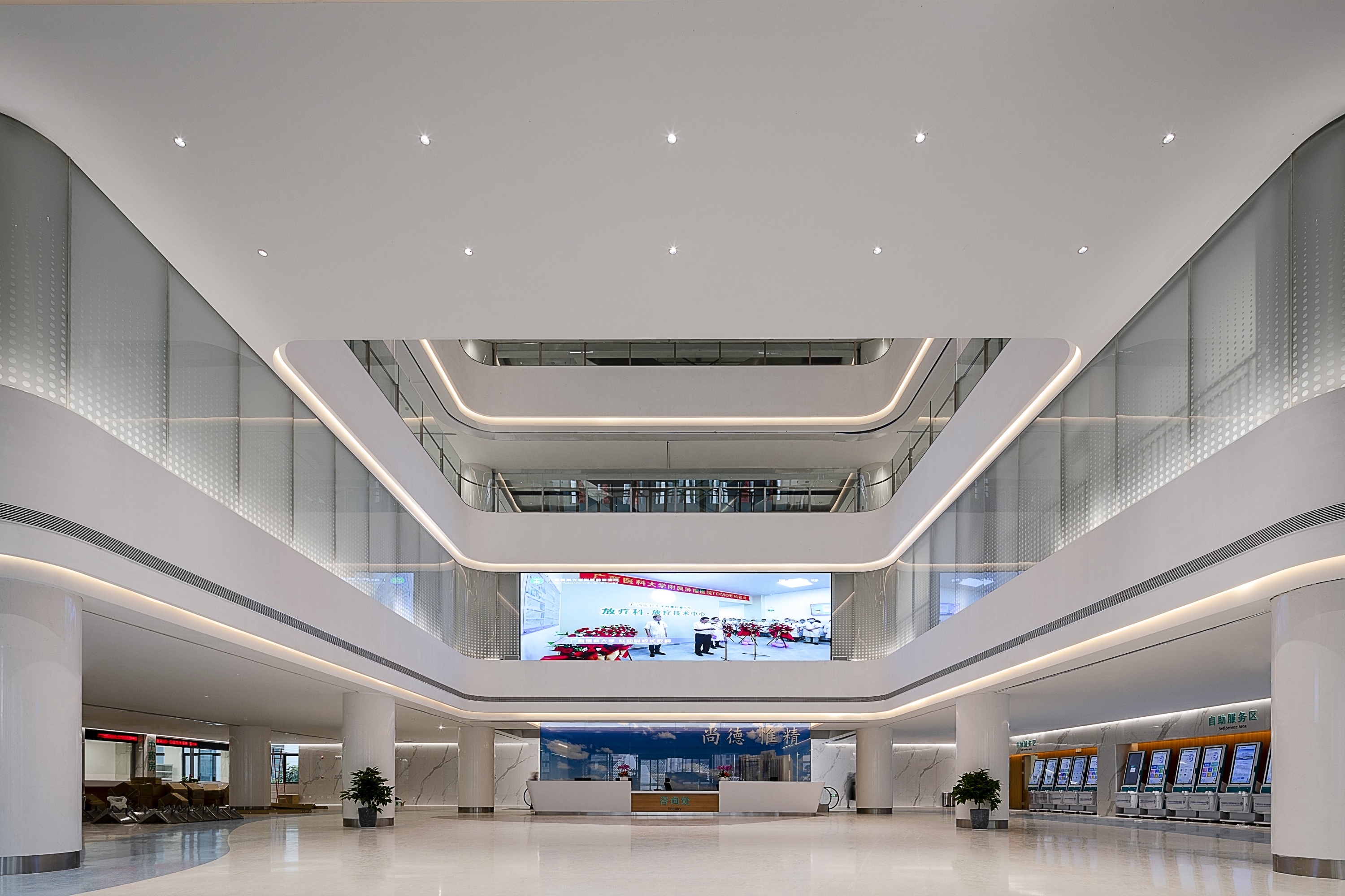 醫(yī)院-廣西醫(yī)科大學附屬腫瘤醫(yī)院五象院區(qū)一期（EPC）(1# 門急診大樓、2#醫(yī)技綜合樓、3#住院綜合樓）室內(nèi)裝修工程